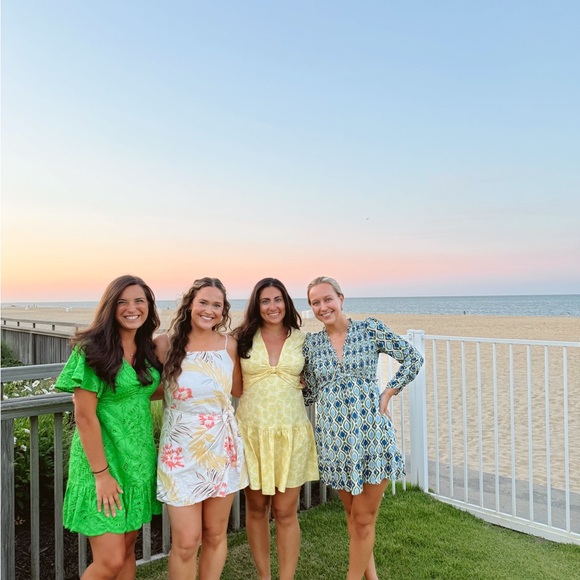 Meet your Posher, Kate
X - Picture 1 of 1